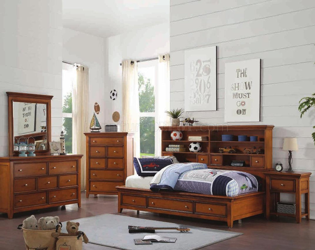 Cherry Oak Finish Day Bed with Storage