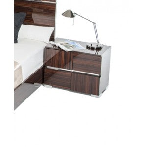 Modrest Picasso Italian Modern Ebony Lacquer Nightstand